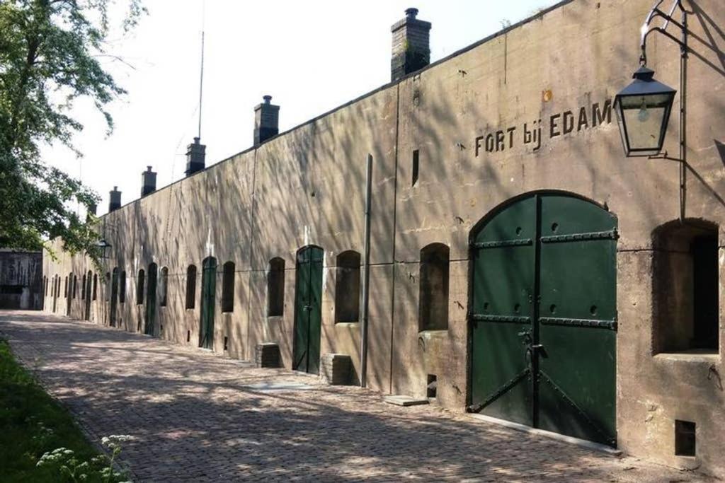 In The Old City Centre Of Edam, Unique Apartment. Kültér fotó